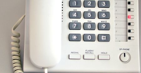 Jak Orange chce ratować telefony stacjonarne?
