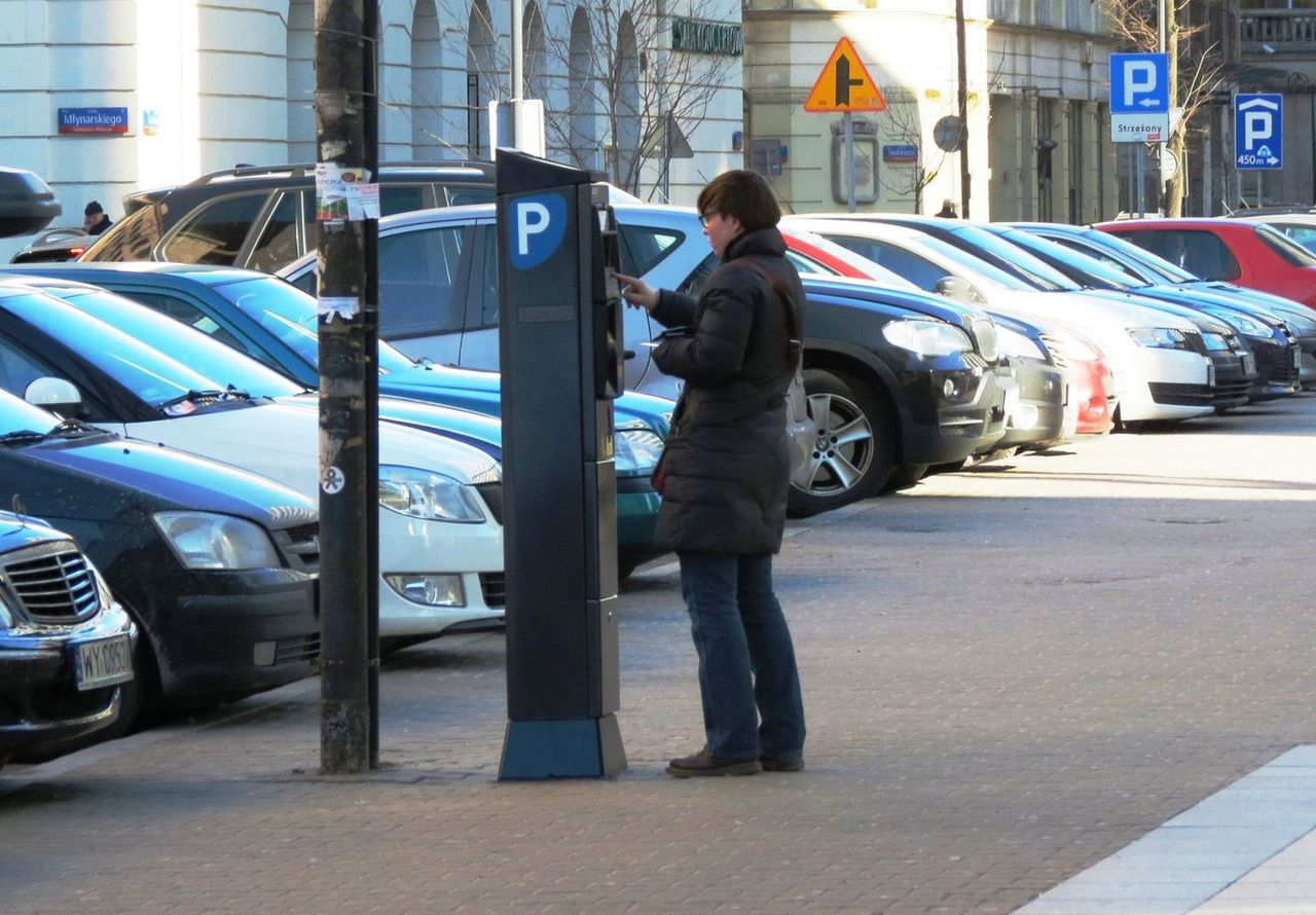 W długi weekend parkujemy za darmo!