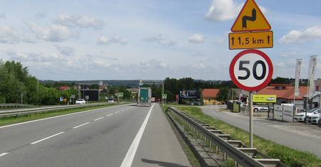 UE założy "kaganiec" na auta? Satelity będą pilnować prędkości