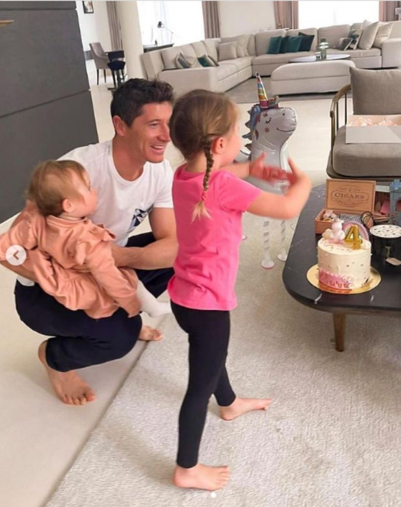 Anna i Robert Lewandowscy świętują 4. urodziny Klary