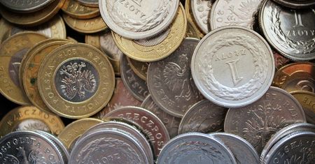 Kontrowersyjny pomysł. Bezwarunkowe 1200 zł dla każdego Polaka