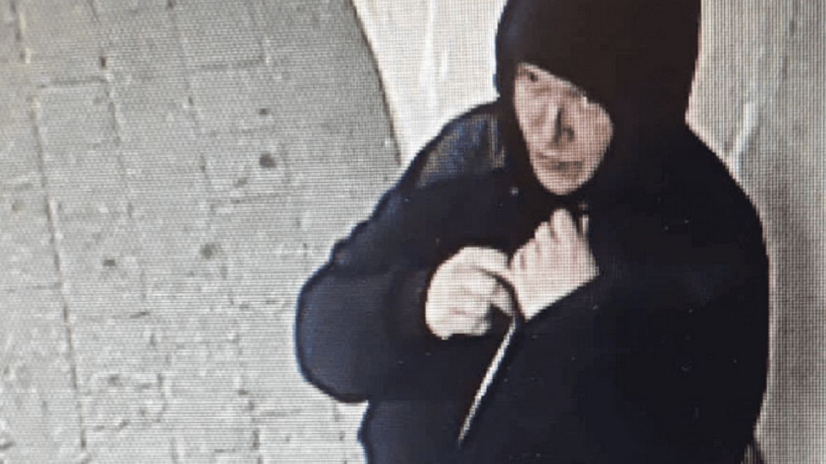 Kobieta napadła na bank.