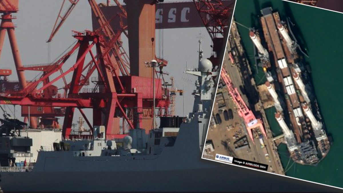 Na zdjęciu niszczyciel rakietowy typ 052D Luyang III.  