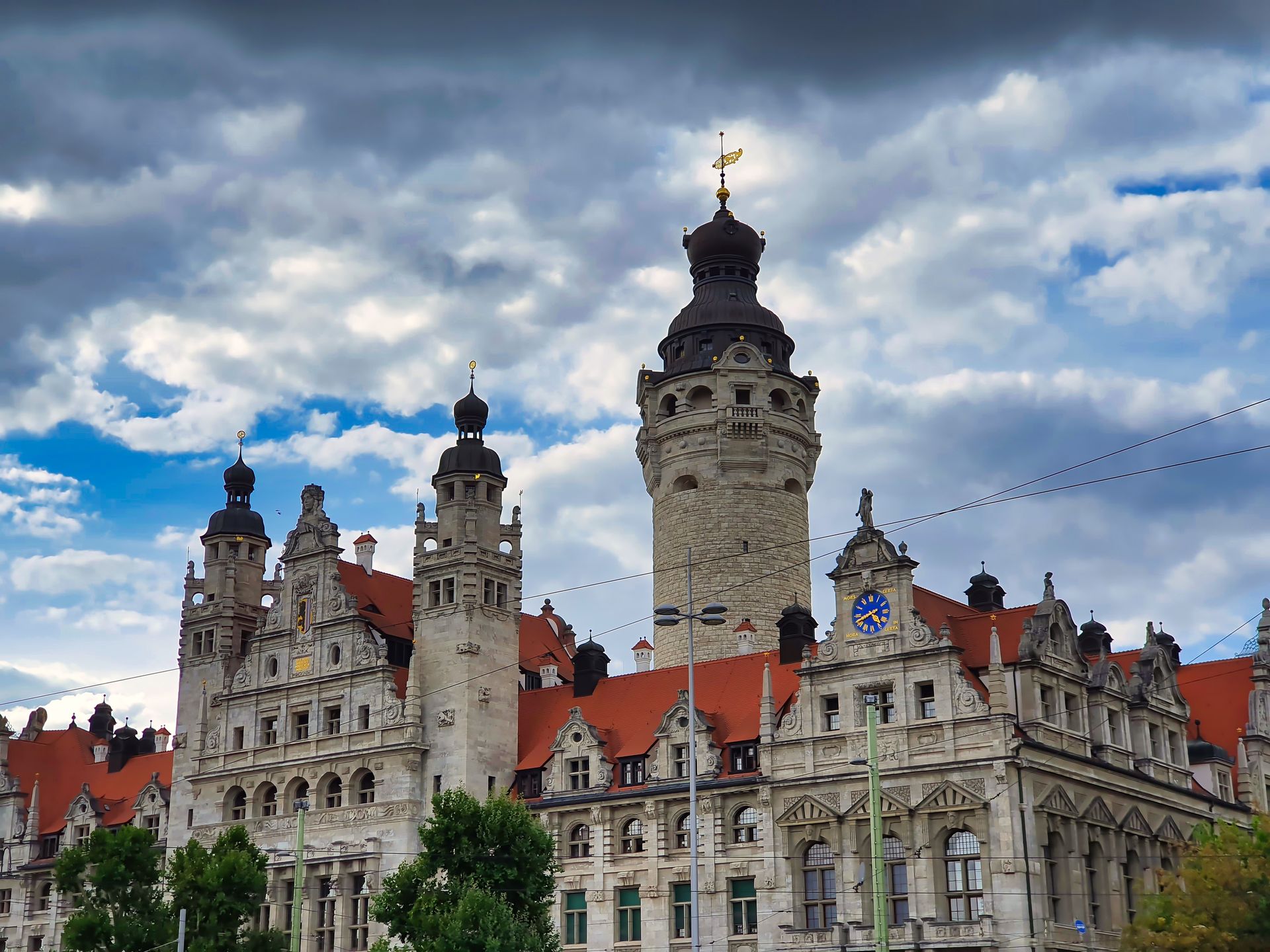 Imponujące, zabytkowe budowle to jedna z wizytówek Lipska