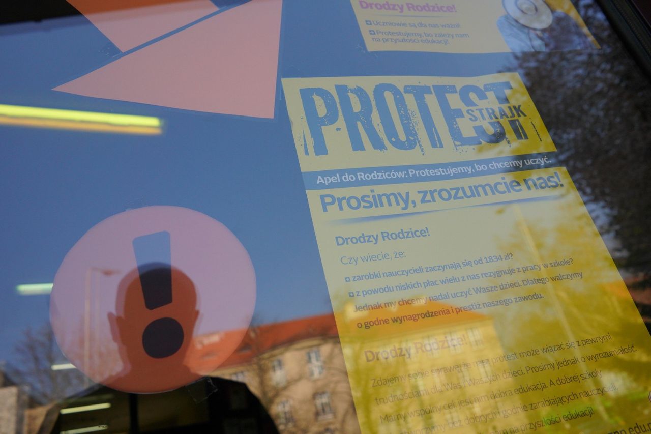 Protest nauczycieli już trwa. "Nie możemy pogodzić się z sytuacją"