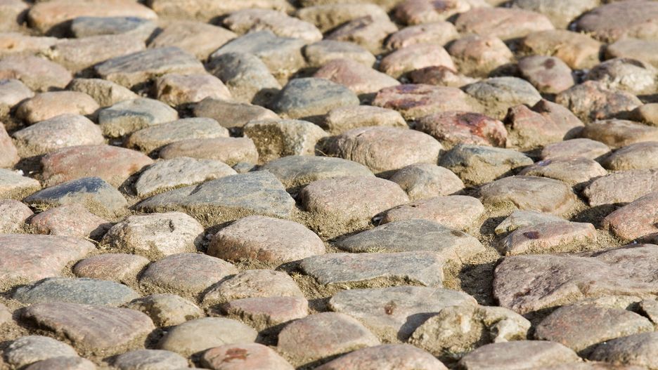  Koniec podskakiwania na kocich łbach. 