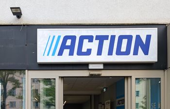 W Action kosztuje 29,90 zł. Niezbędny na plaży