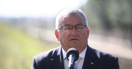 Minister infrastruktury podał dane o swoim majątku. Oszczędności wzrosły o 25 proc.
