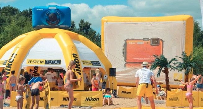 „Jestem na wakacjach” - letnia akcja promocyjna Nikona nad Bałtykiem