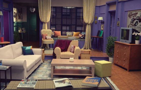 IKEA w nowej reklamie odtwarza pokoje z seriali „Simpsonowie”, „Przyjaciele” i „Stranger Things”