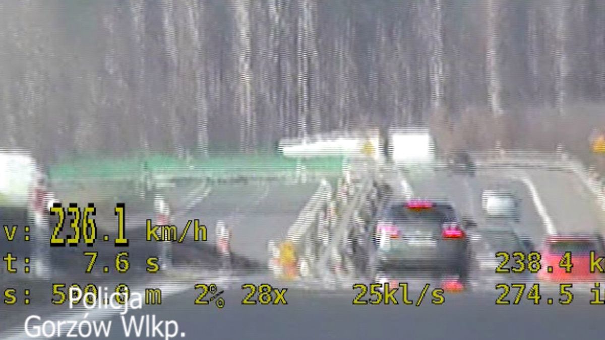 Policjanci uznali, że taka prędkość to gruba przesada.