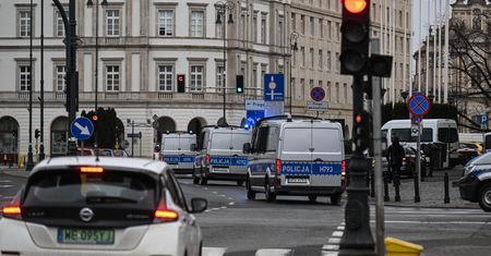 Warszawa wprowadza Strefę Czystego Transportu. Na kierowców czekają nowe obowiązki
