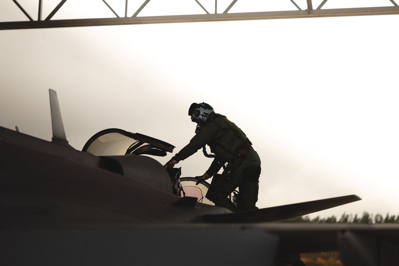 NATO strategists urge caution in supply of Gripen jets to Ukraine