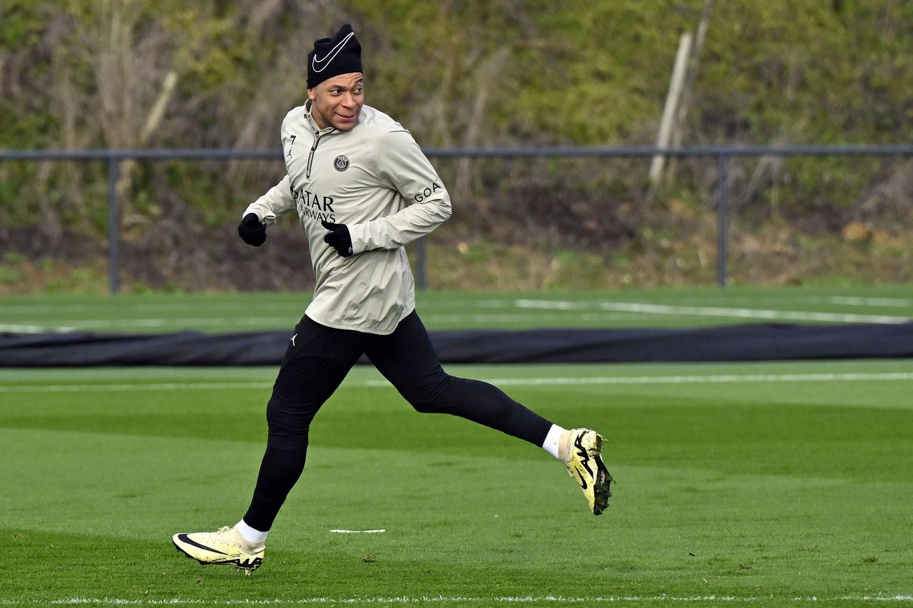 PARIS, FRANCE - FEBRUARY 13: Kylian Mbappe of Paris Saint-Germain warms up during a training session prior the UEFA Champions League 2023/24 round of 16 first leg match against Real Sociedad at Campus PSG on February 13, 2024 in Paris, France. (Photo by Aurelien Meunier - PSG/PSG via Getty Images)