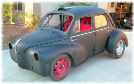 Znalezione na aukcji: Renault 4CV z podwójną turbiną