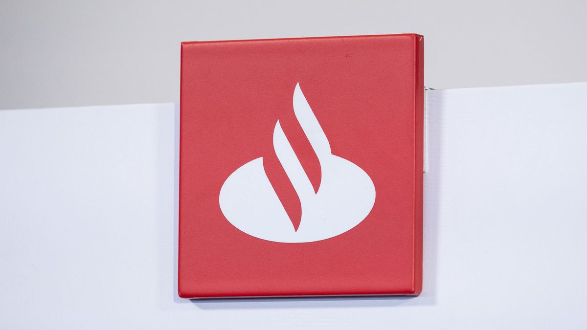 MADRID, SPAIN - FEBRUARY 02: A logo of Banco Santander is seen during a news conference to announce the 2022 results at the bank's headquarters in Boadilla del Monte on February 02, 2023 in Madrid, Spain. Banco Santander reported an attributable profit of 9.605 million euros in 2022. (Photo by Pablo Blazquez Dominguez/Getty Images)