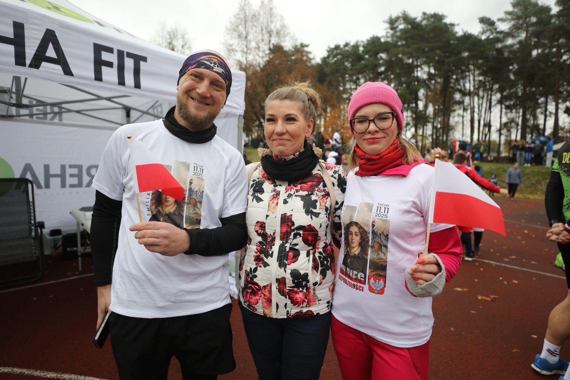 W VII Biegu Niepodległości w Tychach biegacze rywalizowali wokół Jeziora Paprocańskiego