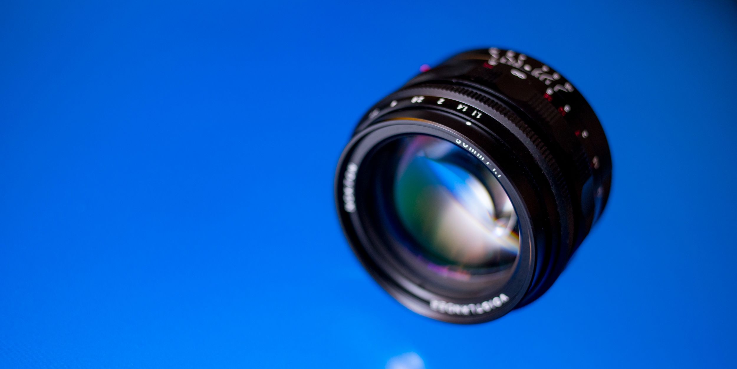 Voigtländer VM 50 mm f/1.1 Nokton - bardzo jasna pięćdziesiątka, która kreuje własną rzeczywistość [test] 9