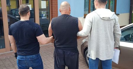 Pijany i zakazem prowadzenia uciekał przed policją. Na sumieniu miał znacznie więcej