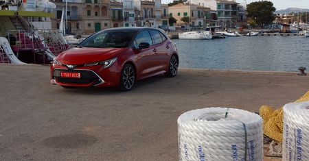 Toyota Corolla Hybrid. Wielka zmiana w japońskim kompakcie