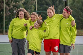 Sport wrócił do Międzylesia. Fundacja 4F otworzyła nowe boisko po ubiegłorocznej powodzi