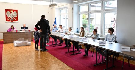 Dane z PKW. Frekwencja na godzinę 17:00