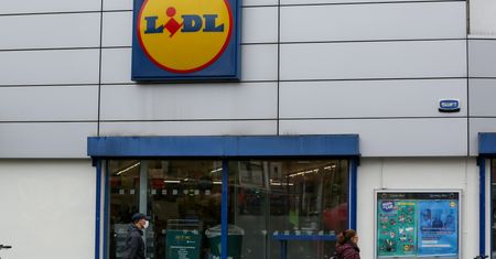 Promocje Lidla zwalają z nóg. Znów rozdaje produkty za darmo!