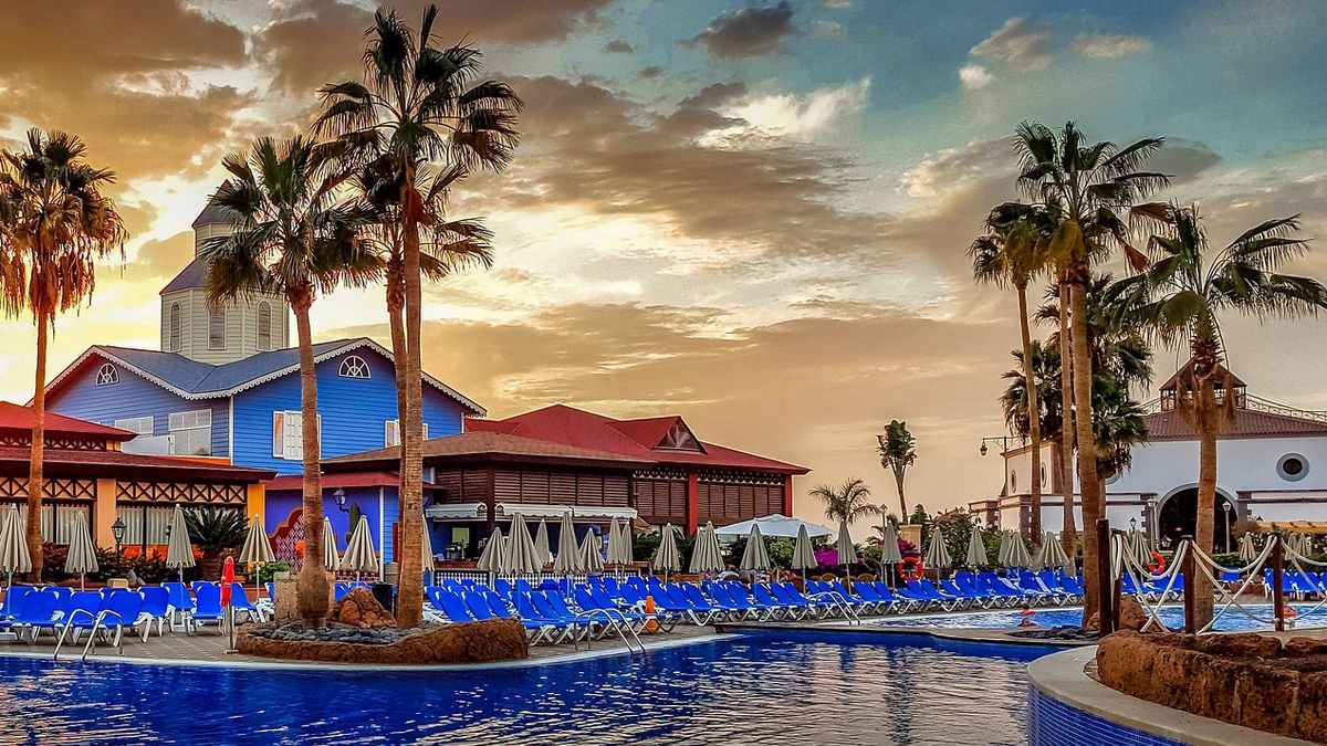 Hotel ma poważne problemy.