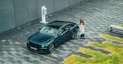 Najoszczędniejszy bentley w historii. Flying Spur debiutuje z hybrydą plug-in