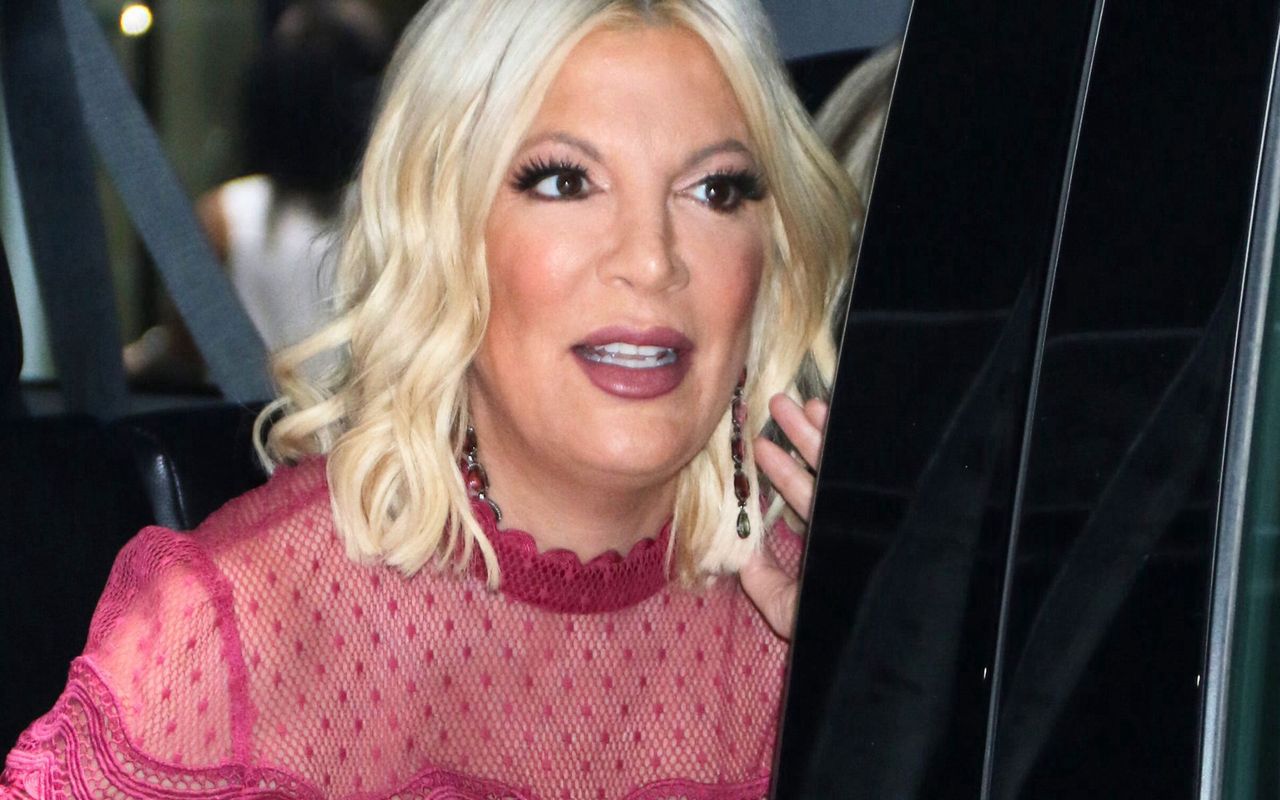 Tori Spelling showed off a new picture.