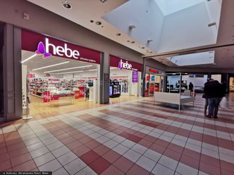 Dzień kobiet. Promocje - na Orlenie kawa za złotówkę, w Hebe kosmetyki za grosz