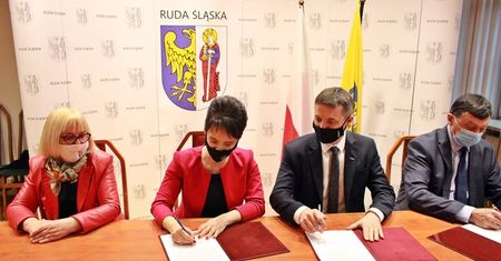 Śląskie. Okrągły stół dla przyszłości Śląska. Zagrożenie głębokim kryzysem gospodarczym i społecznym