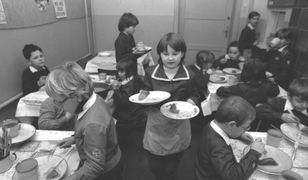 Pamiętasz te koszmary ze stołówek w PRL-u? Mało kto zdobywa 12/12
