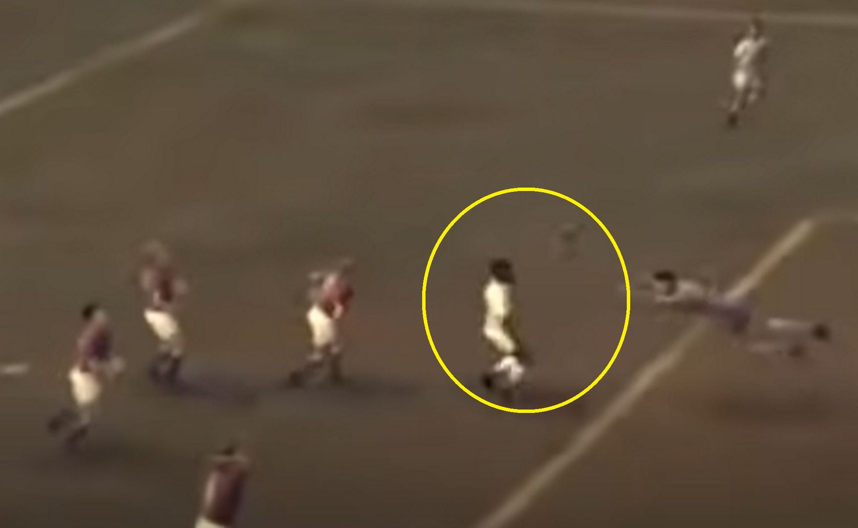 Zobacz gola Pelego z 1959 roku. Najpiękniejszy w historii? Nie nagrały go kamery
