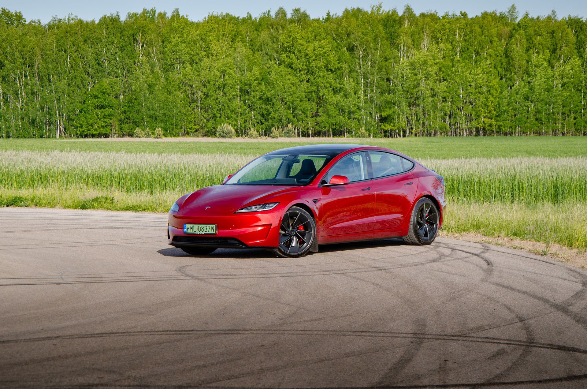 Tesla Model 3 Performance