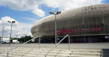Kraków: Miały być hity lat 90., jest walka o zwrot pieniędzy