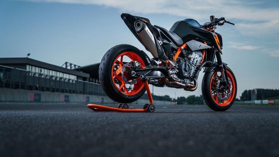 KTM 890 Duke R