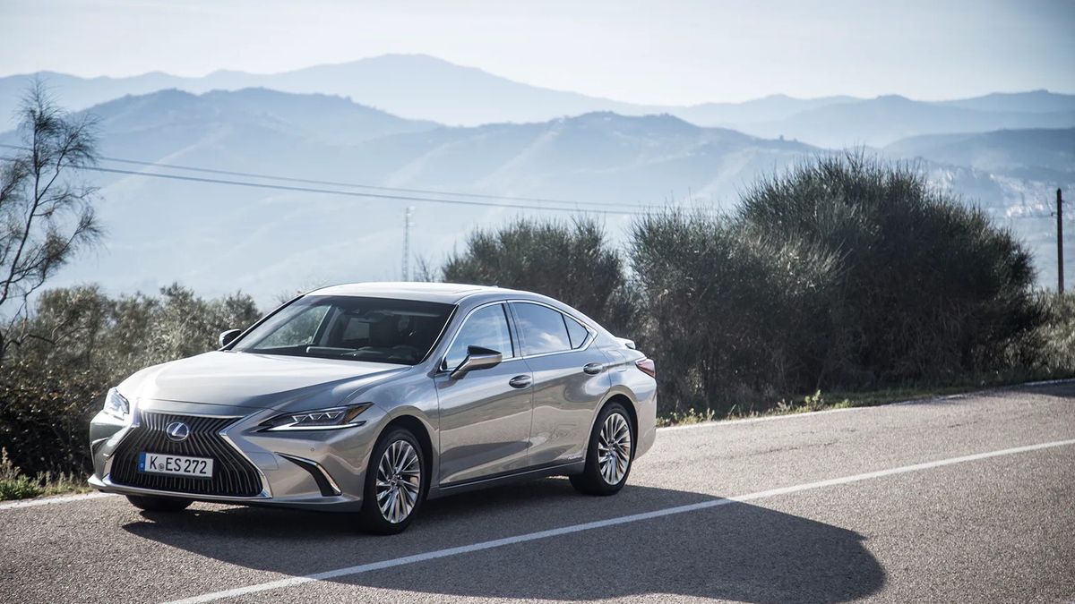 Lexus ES