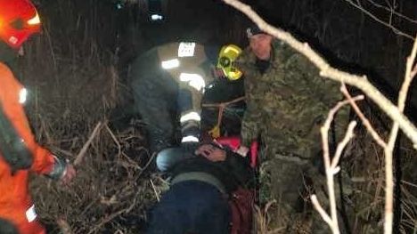 Akcja ratunkowa na bagnach przy granicy. Cztery osoby trafiły do szpitala/ fot. Straż Graniczna