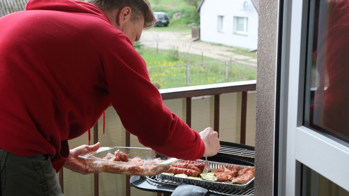 Grillowanie na balkonie - czy jest dozwolone?
