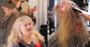 Poszła do modnego fryzjera. Oto co "wyczarował" jej na głowie