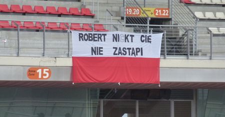 Mercedes, Ferrari, Sauber i Red Bull - testy w Barcelonie