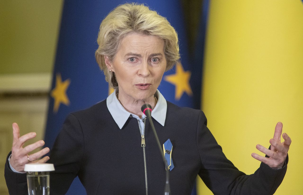 Von der Leyen wzywa UE do szybkiego dostarczenia broni Ukrainie