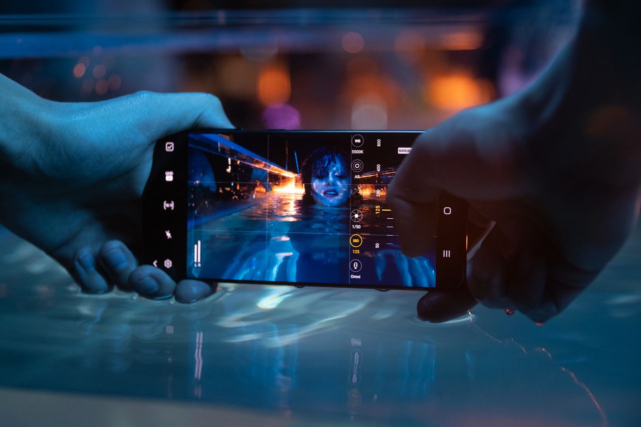 Samsung Galaxy S21 Ultra w akcji. Polacy nagrali smartfonem profesjonalny teledysk