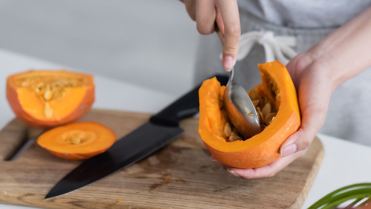 Dynia będzie obrana łatwo i przyjemnie. Ten sposób jest najlepszy