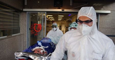 Tragedia w Iranie. Chronili się przed koronawirusem. 600 osób nie żyje