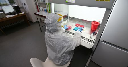 Koronawirus. Nowe mutacje COVID. Ważne informacje dla zaszczepionych