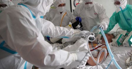 Raport - 28.02. Liczba zakażonych nagle zmalała