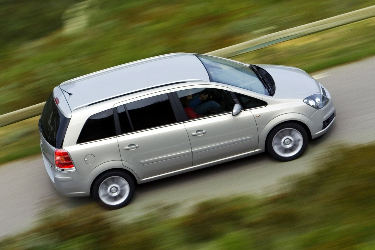 Dawniej liderem w grupie używanych minivanów było Renault Scenic. Obecnie największym wzięciem cieszy się Zafira.