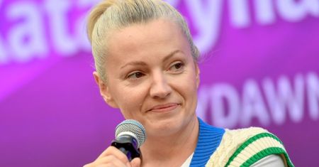 Pokazała się w obcisłej midi. Szczere wyznanie